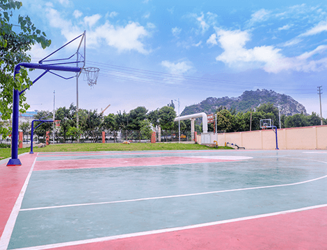 �����������У԰����