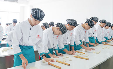 �����������ѧУ�շѱ�׼