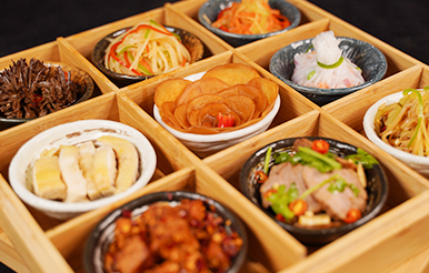 ���ϳ�ʦѧУѧ���в���Ʒ