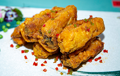 ���ϳ�ʦѧУѧ���в���Ʒ