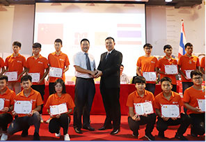 ������ʦѧУ