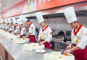 ���ѧУ�����Ӣרҵ