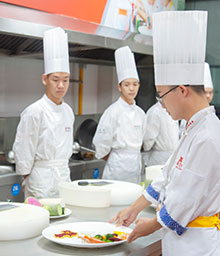 �������ѧУ��ѧ����